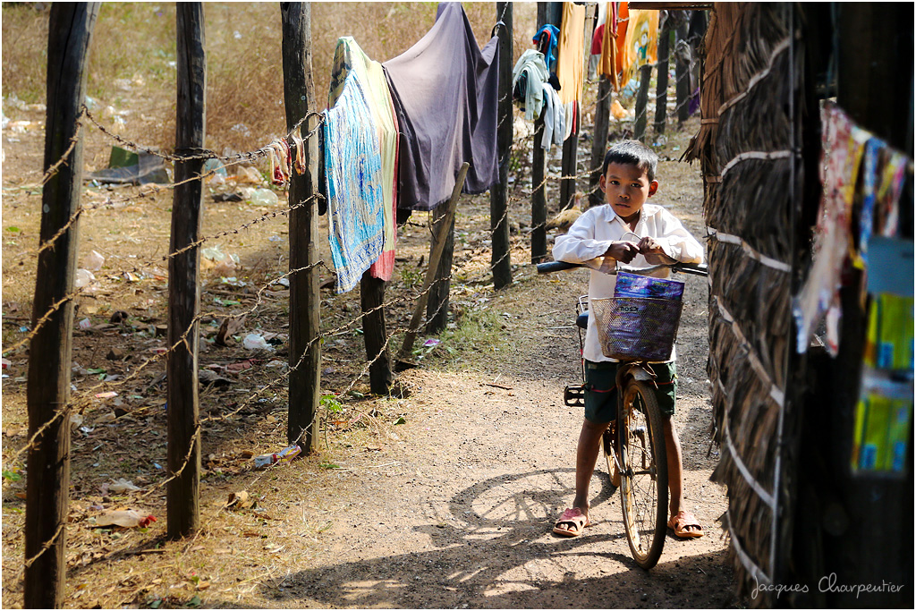 Enfant, Cambodge, 2013 © Jacques Charpentier